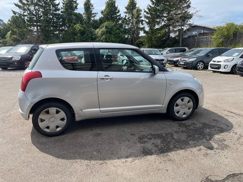 Suzuki Swift 1,3 GL-A 3d