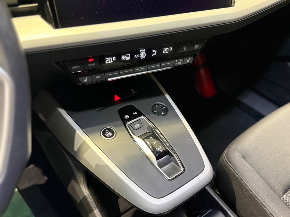 Audi Q4 e-tron 35 S-line 5d