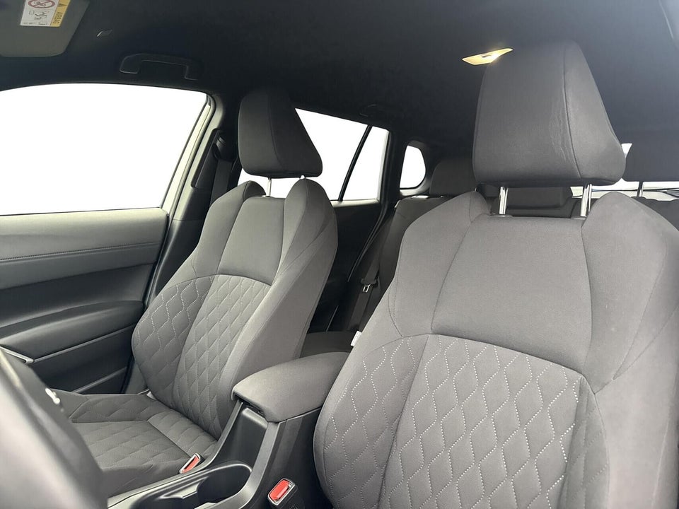 Toyota Corolla Cross 2,0 Hybrid Style Comfort CVT 5d