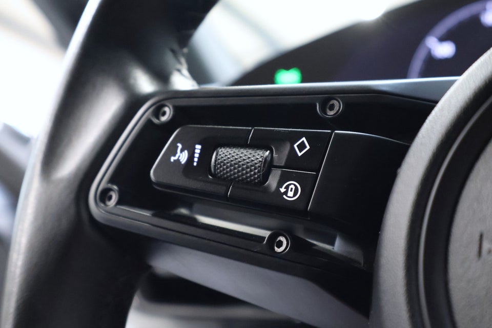 Porsche Taycan Sport Turismo 5d