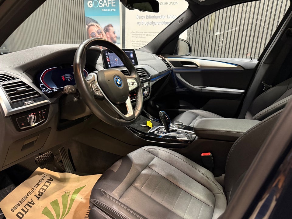 BMW iX3 Charged 5d