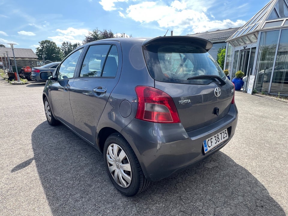 Toyota Yaris 1,4 D-4D Sol 5d