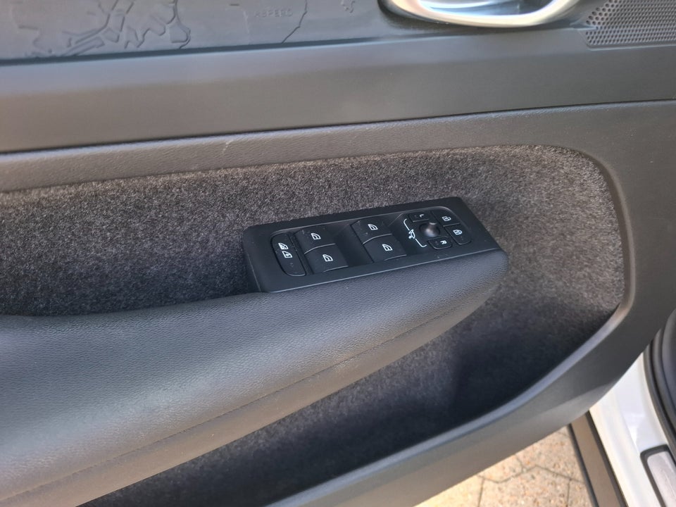 Volvo C40 P6 ReCharge Core 5d