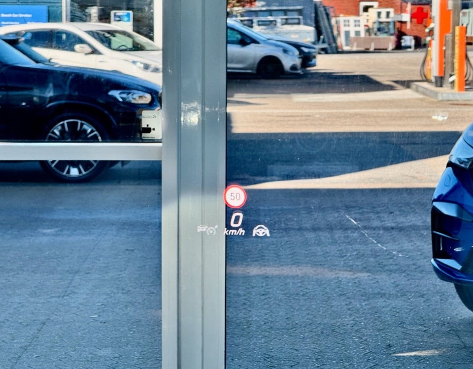 Mercedes EQA300 AMG Line 4Matic 5d