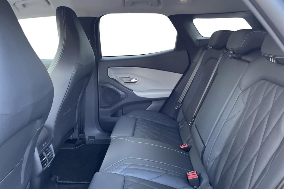 Ford Explorer 77 Premium Extended Range 5d