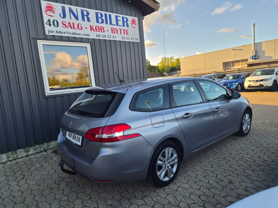 Peugeot 308 1,5 BlueHDi 130 Prestige SW EAT6 5d