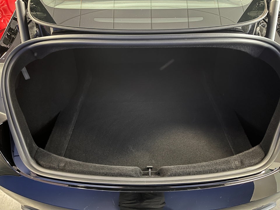 Tesla Model 3 RWD 4d