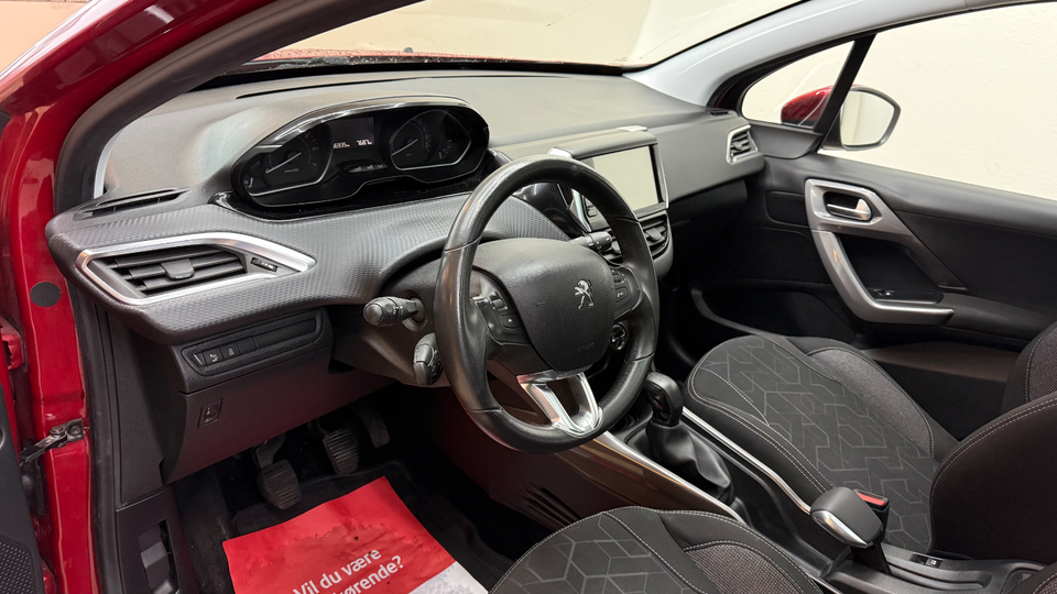 Peugeot 2008 1,2 e-VTi 82 Desire Sky 5d