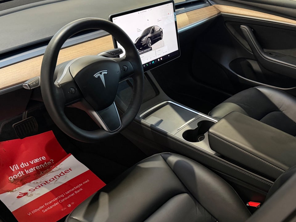 Tesla Model 3 Long Range AWD 4d