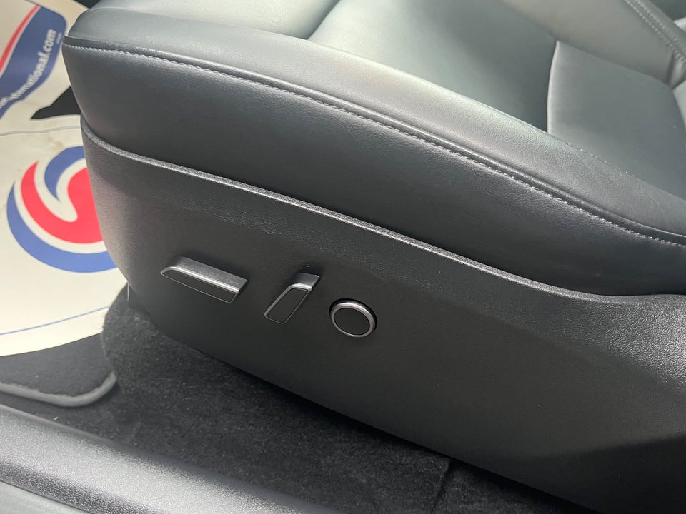 Tesla Model Y Performance AWD 5d