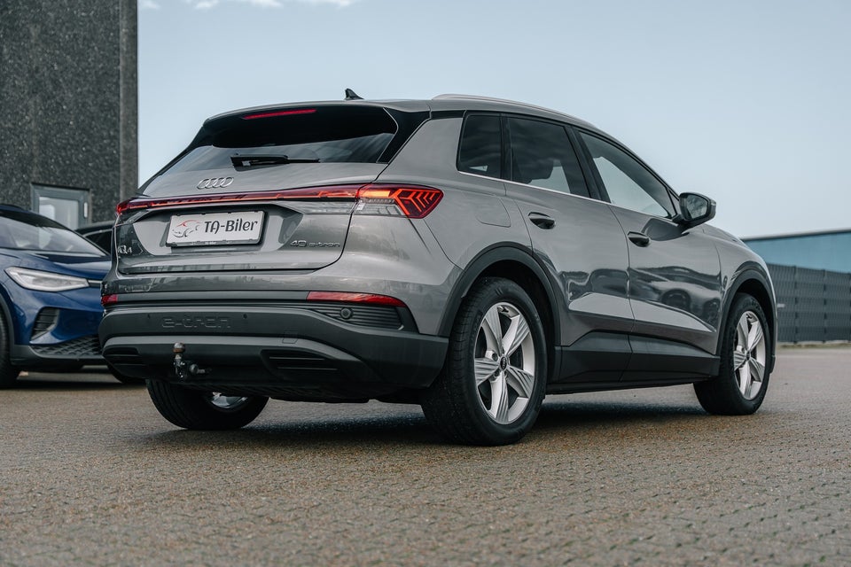 Audi Q4 e-tron 40 Advanced 5d