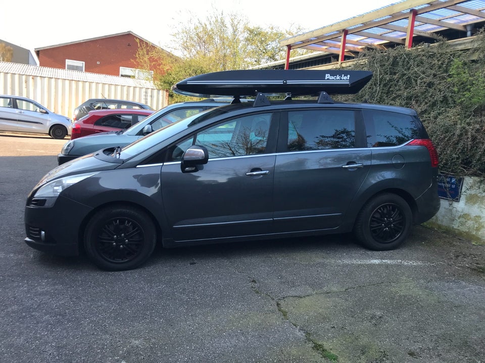 Peugeot 5008 1,6 HDi 110 Premium 7prs 5d