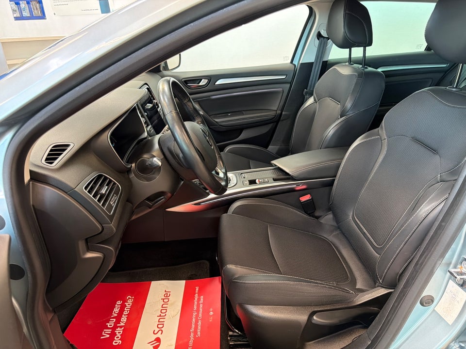 Renault Megane IV 1,6 E-Tech Intens Sport Tourer 5d