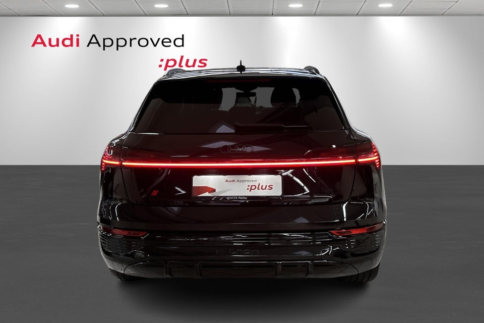Audi Q8 e-tron 55 S-line quattro 5d