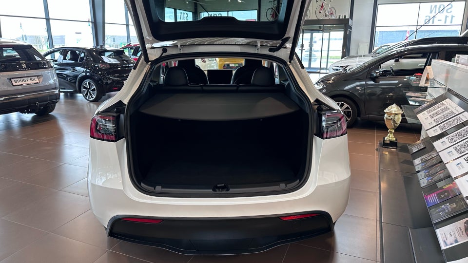 Tesla Model Y Performance AWD 5d