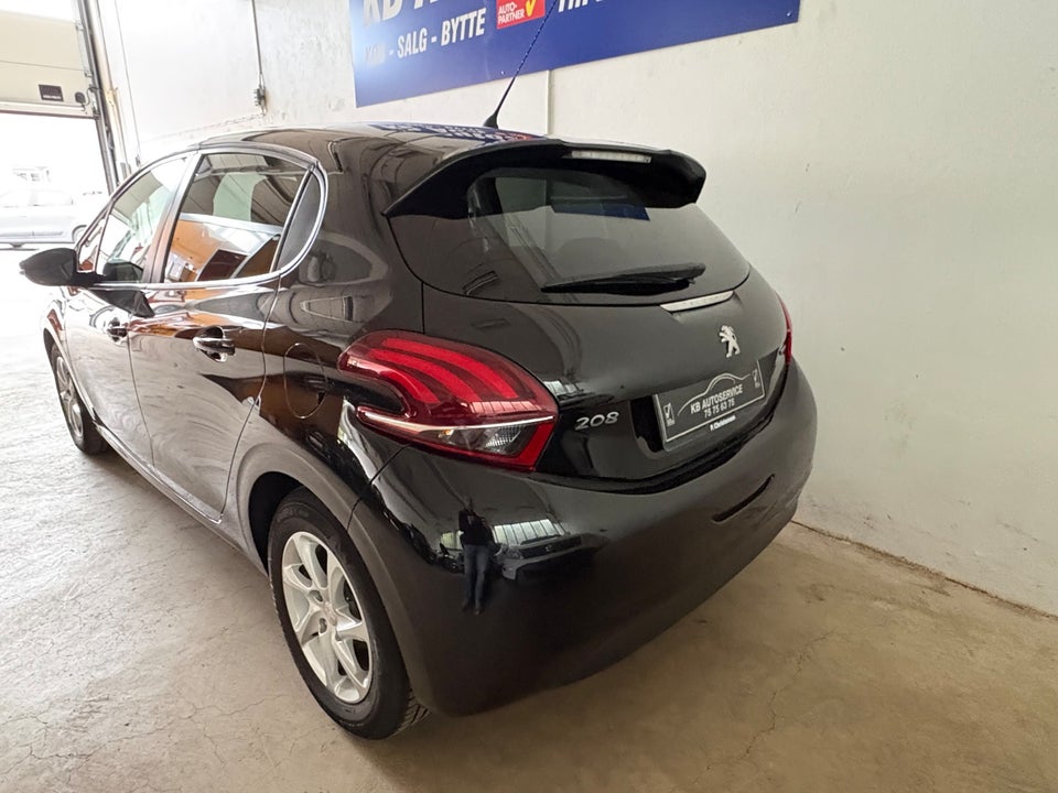 Peugeot 208 1,2 VTi 82 Allure Sky 5d