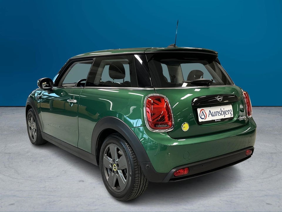 MINI Cooper SE Essential 3d