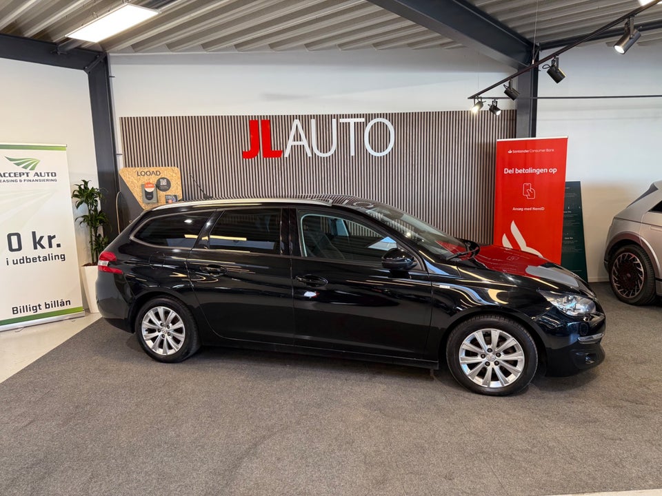 Peugeot 308 1,6 BlueHDi 120 Style SW 5d