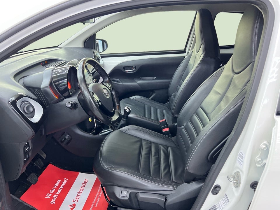 Toyota Aygo 1,0 VVT-i x-cellence 5d