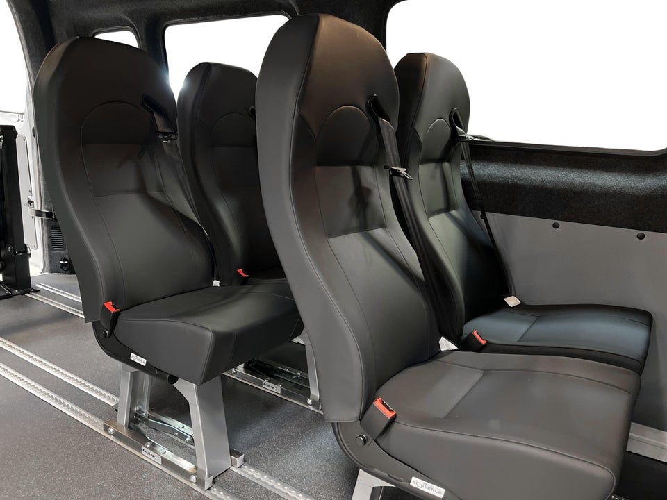 Renault Master V T35 87 E-Tech L3H2 Combi