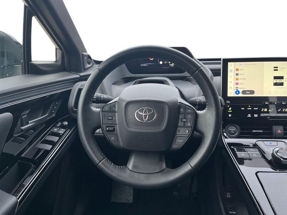 Toyota bZ4X Executive AWD 5d