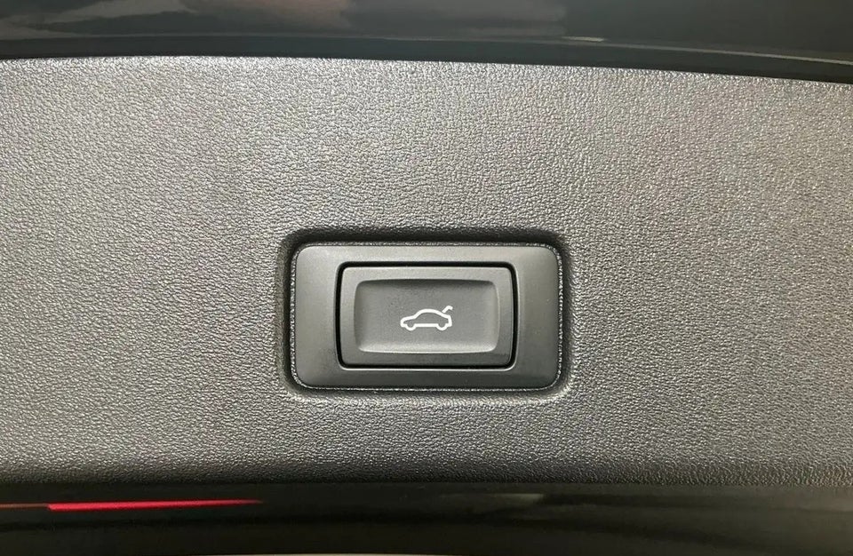 Audi Q4 e-tron 45 S-line 5d