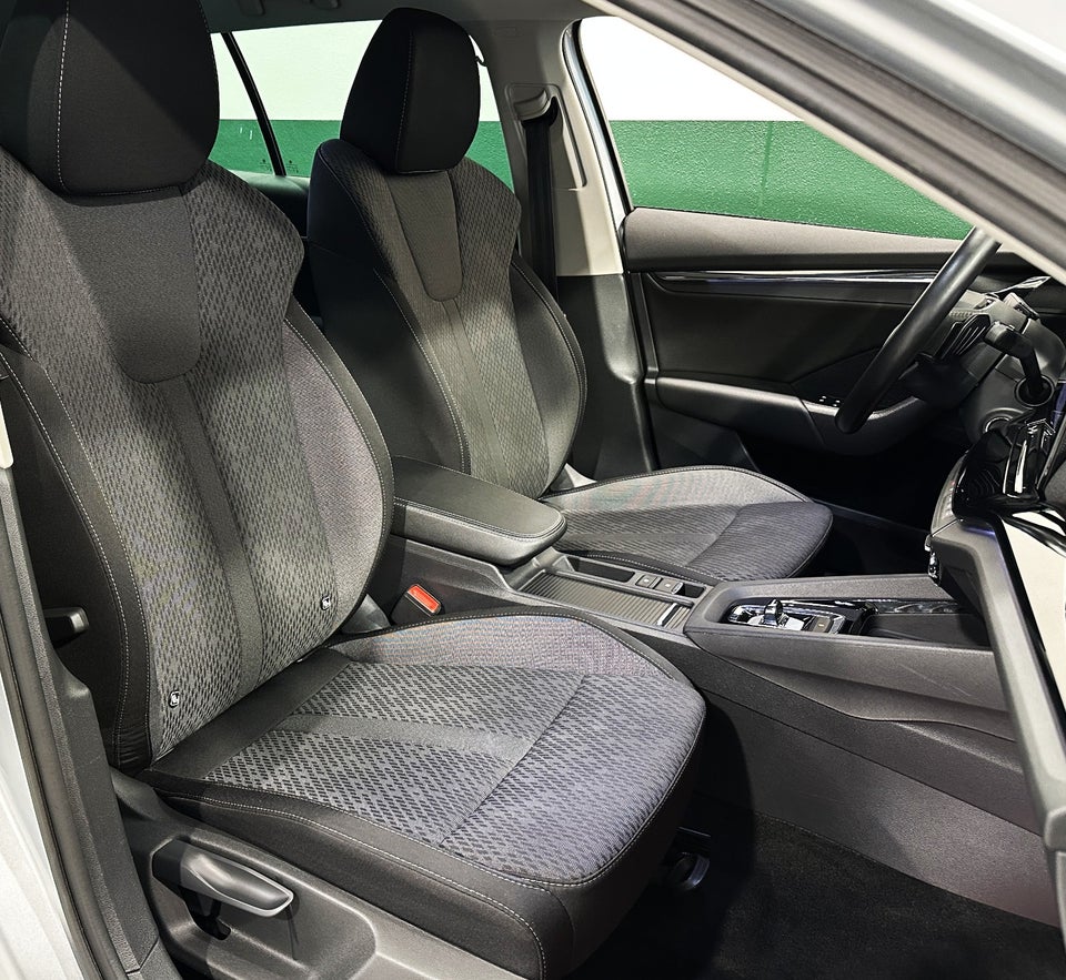 Skoda Octavia 2,0 TDi 150 Style Combi DSG 5d