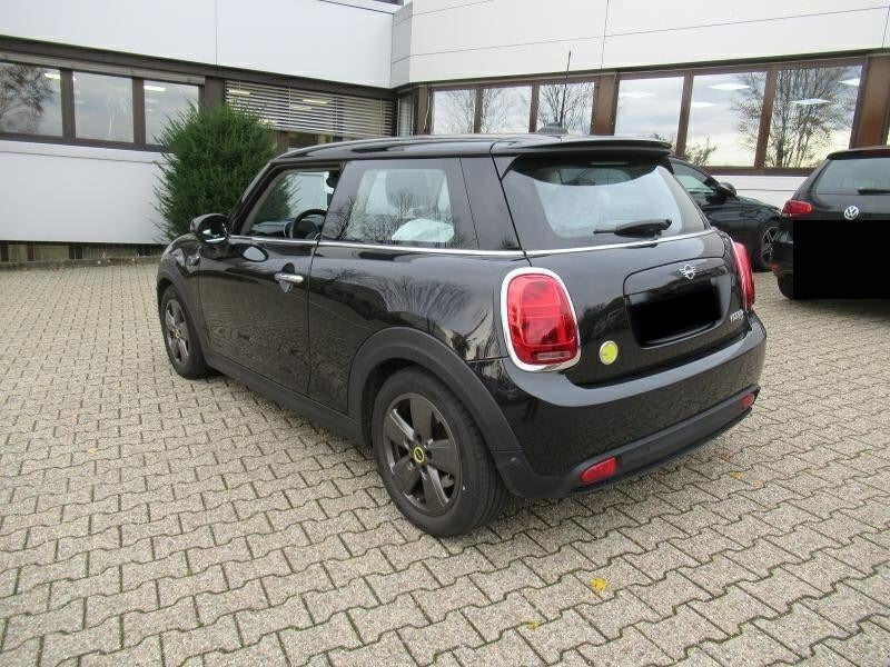 MINI Cooper SE Essential 3d
