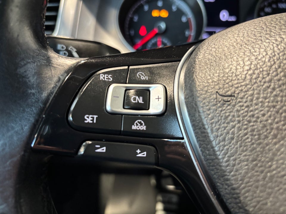 VW Golf VII 1,4 TSi 122 Edition 40 BMT 5d