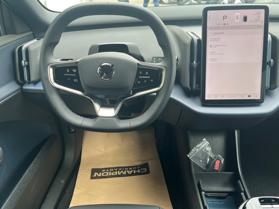 Volvo EX30 Twin Performance Plus 5d