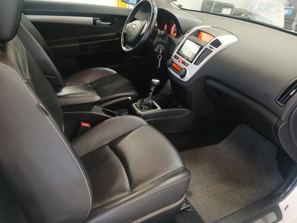 Kia Ceed 1,6 CRDi Sport 5d