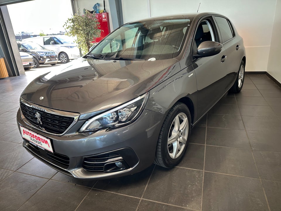 Peugeot 308 1,5 BlueHDi 130 Style 5d