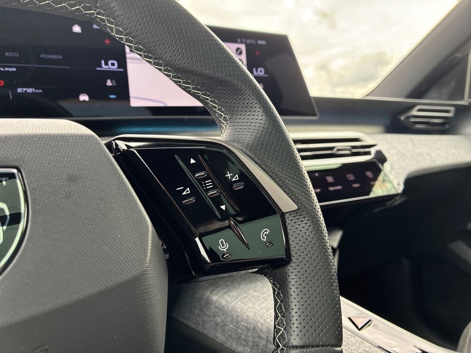 Peugeot e-5008 77 GT 7prs 5d