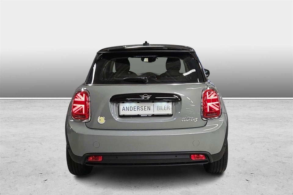 MINI Cooper SE Essential 3d