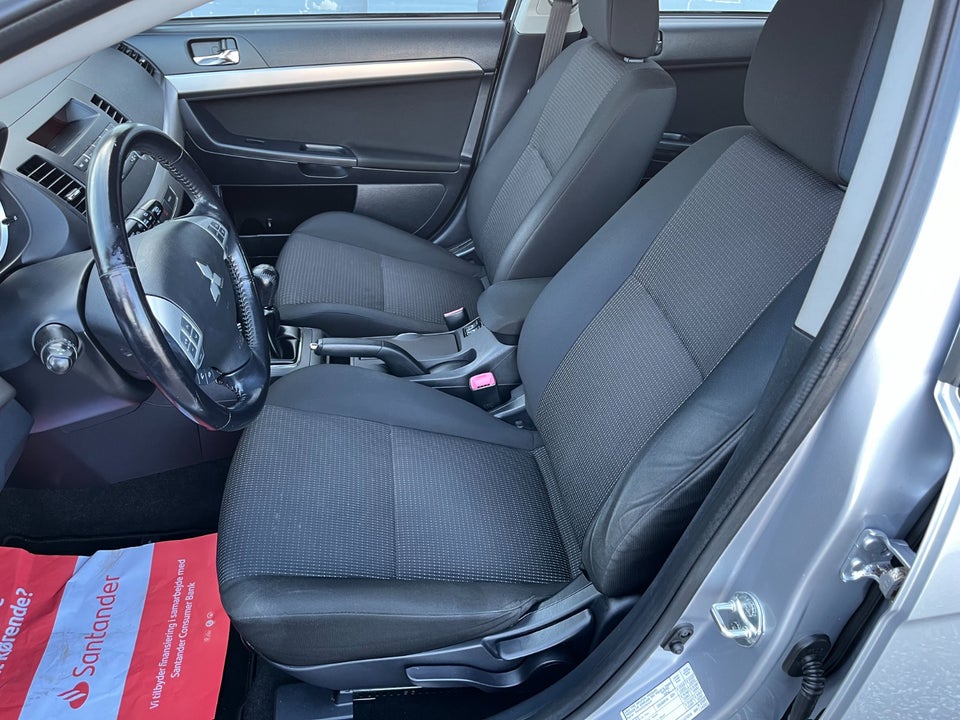 Mitsubishi Lancer 1,8 Instyle SportBack 5d