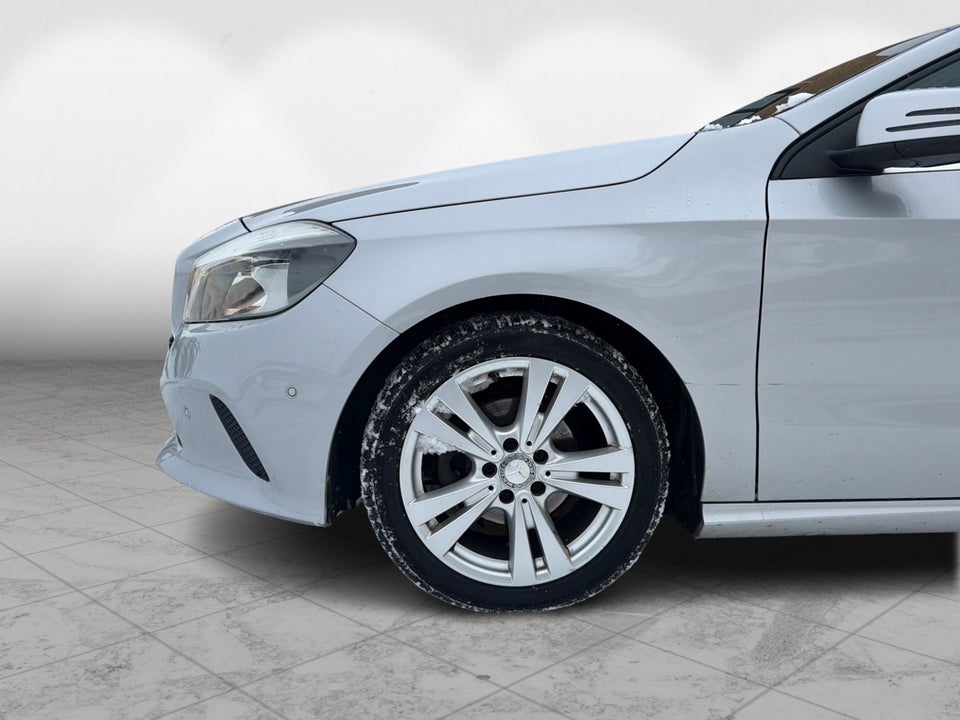 Mercedes A180 d 1,5 Urban aut. 5d