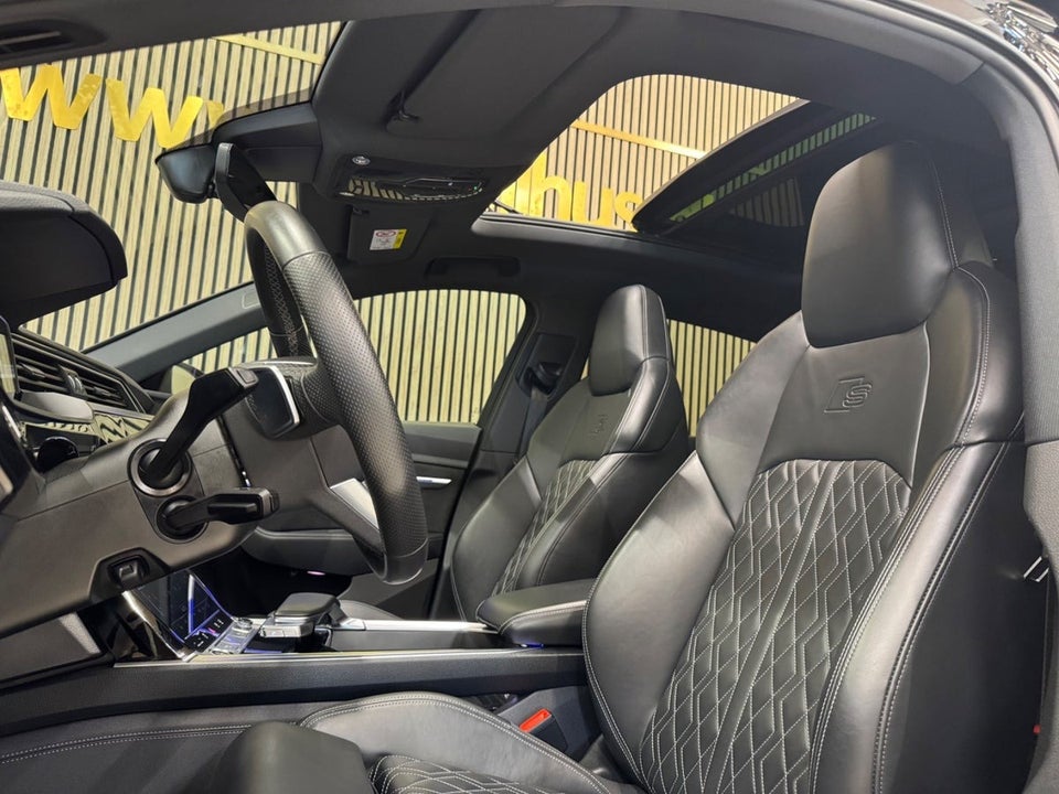 Audi e-tron 55 S-line Sportback quattro 5d