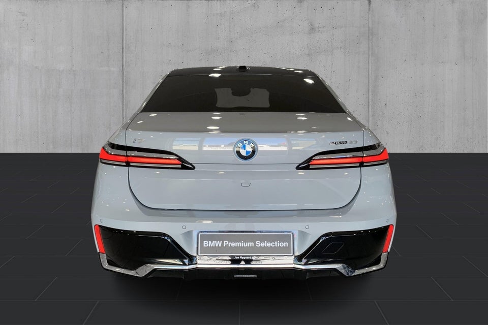 BMW i7 eDrive50 M-Sport 4d