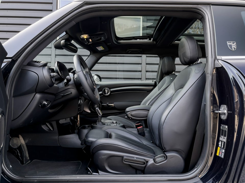 MINI Cooper SE Yours Trim 3d