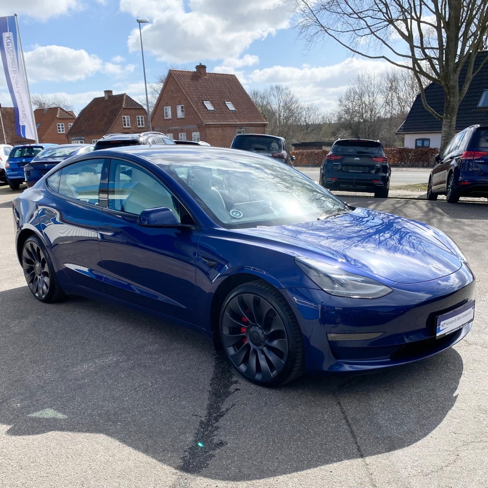 Tesla Model 3 Performance AWD 4d