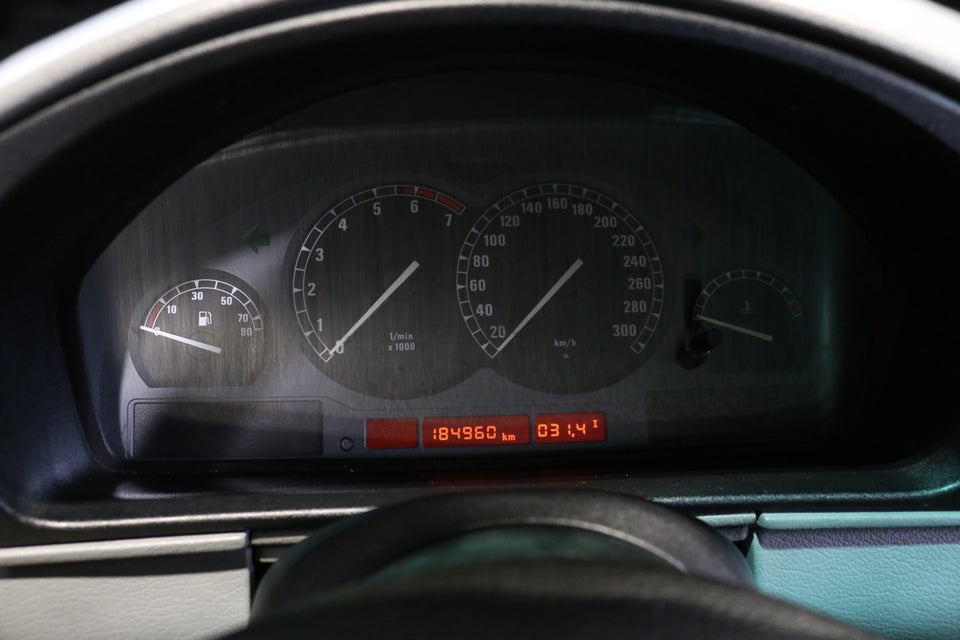 BMW 850i 5,0 V12 Coupé aut. 2d