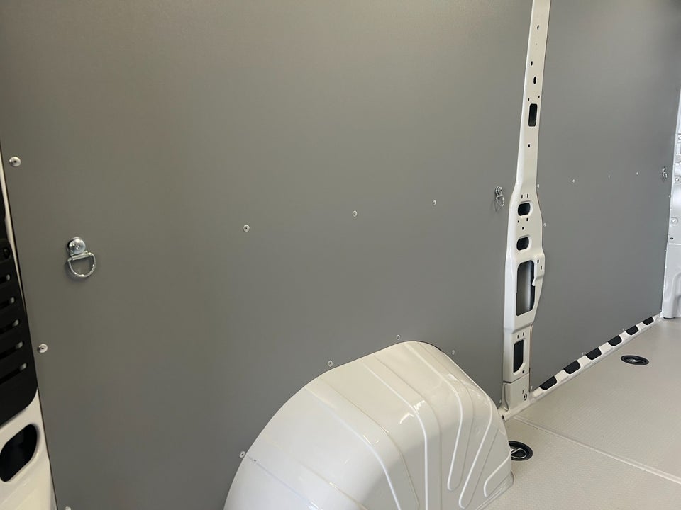 Fiat Ducato 35 Maxi 2,2 MJT 180 Kassevogn L2H2 Pro aut.