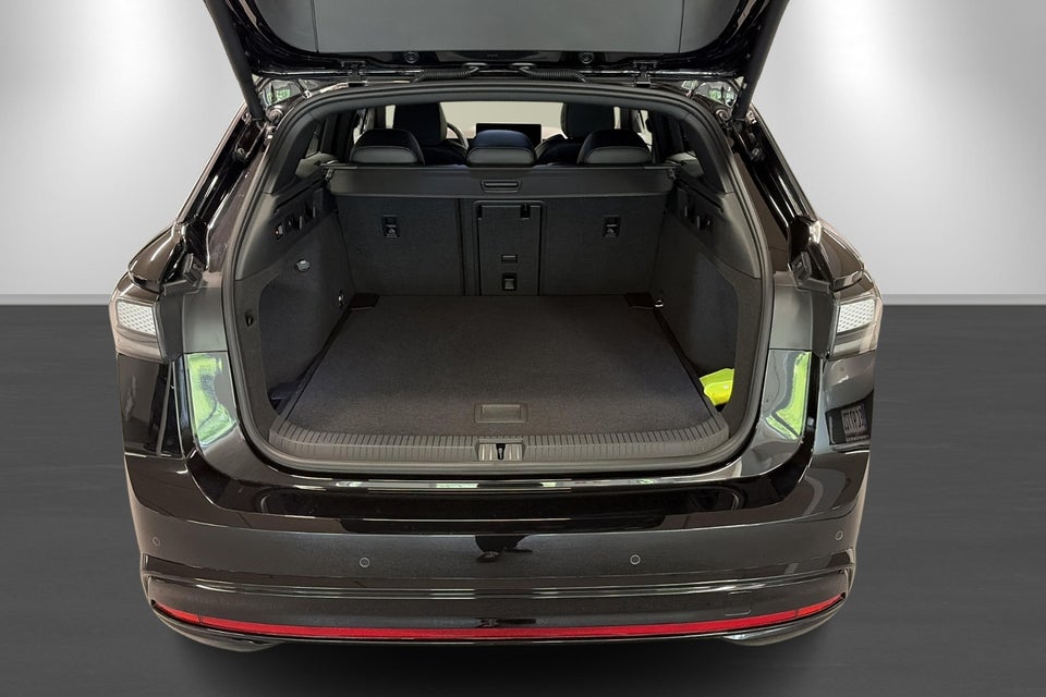 VW ID.7 77 Style+ Tourer 5d