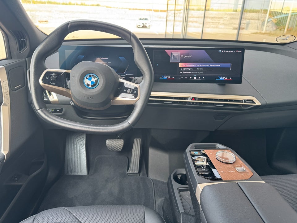 BMW iX xDrive50 Supercharged 5d