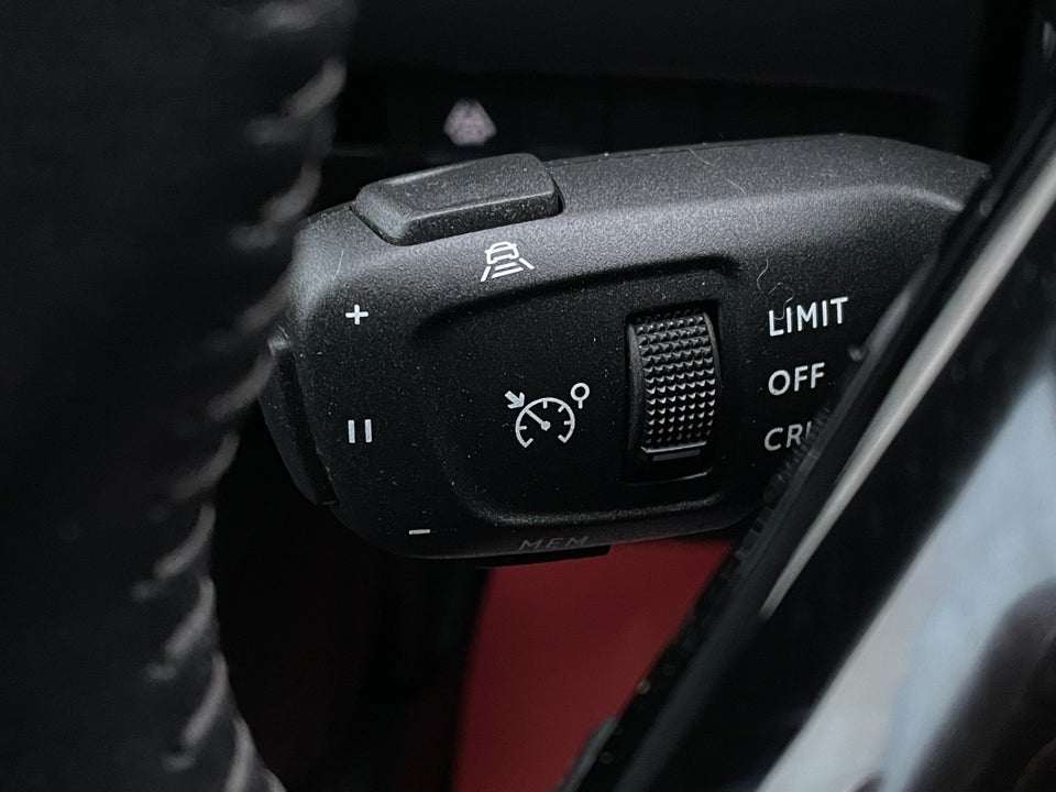 Peugeot 208 1,2 PureTech 100 Allure 5d