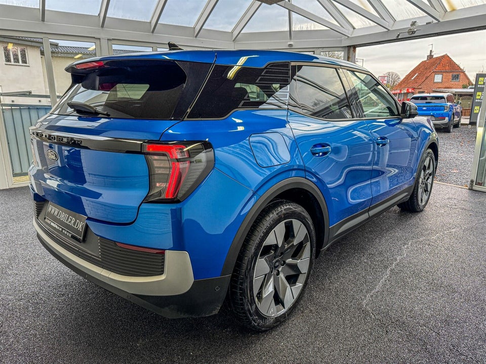 Ford Explorer 82 Premium Extended Range 5d