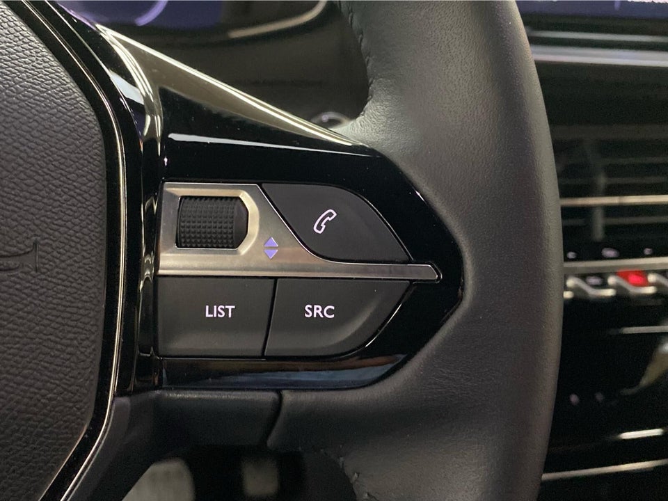 Peugeot e-2008 50 Allure 5d