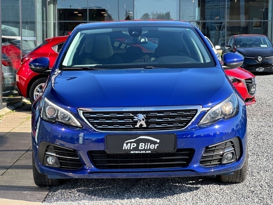 Peugeot 308 1,6 BlueHDi 120 Allure Sky 5d