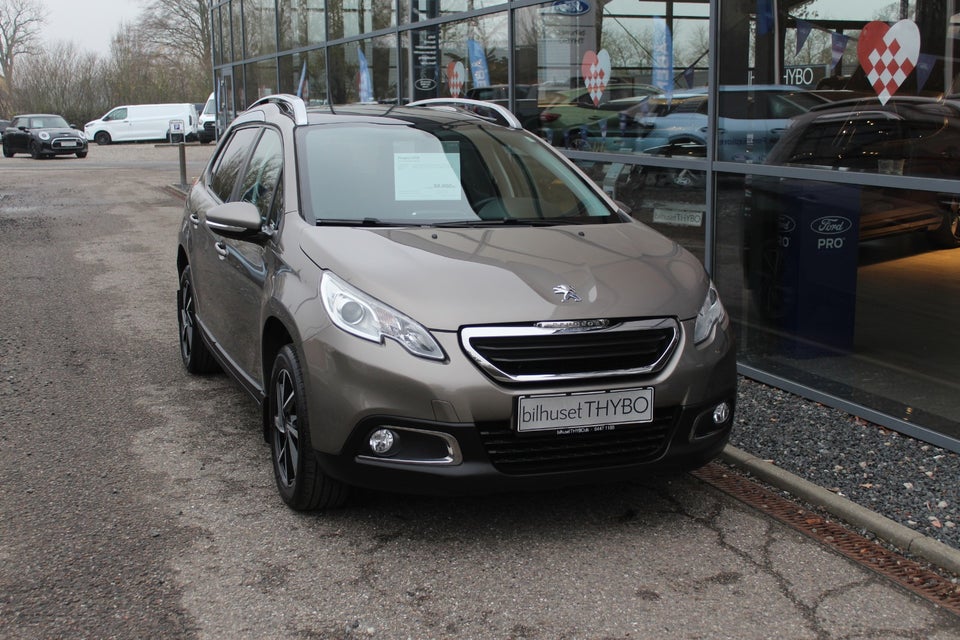 Peugeot 2008 1,2 VTi 82 Active Sky 5d