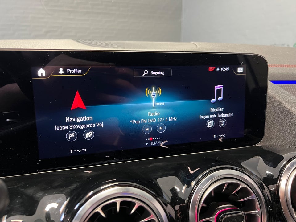 Mercedes EQA250 AMG Line 5d